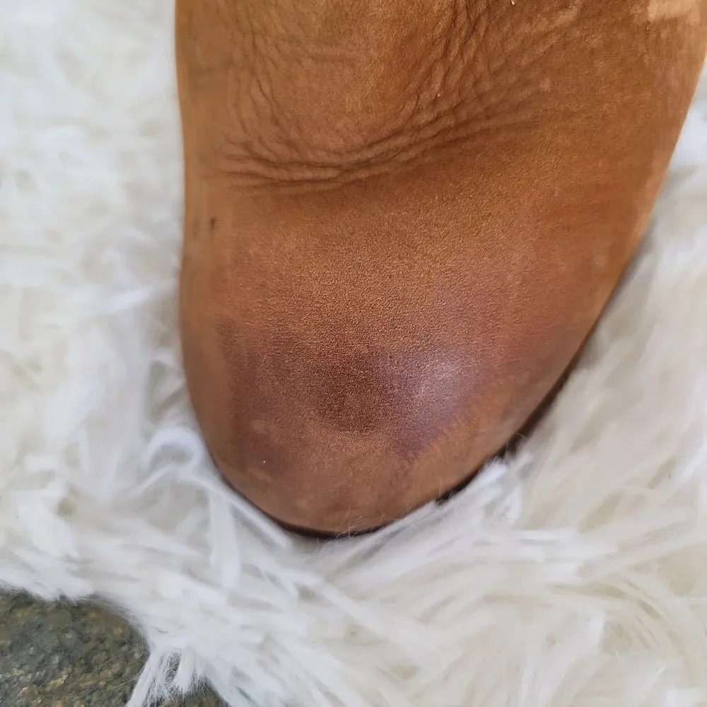 The northface Bridgeton wedge booties size 9 (K)